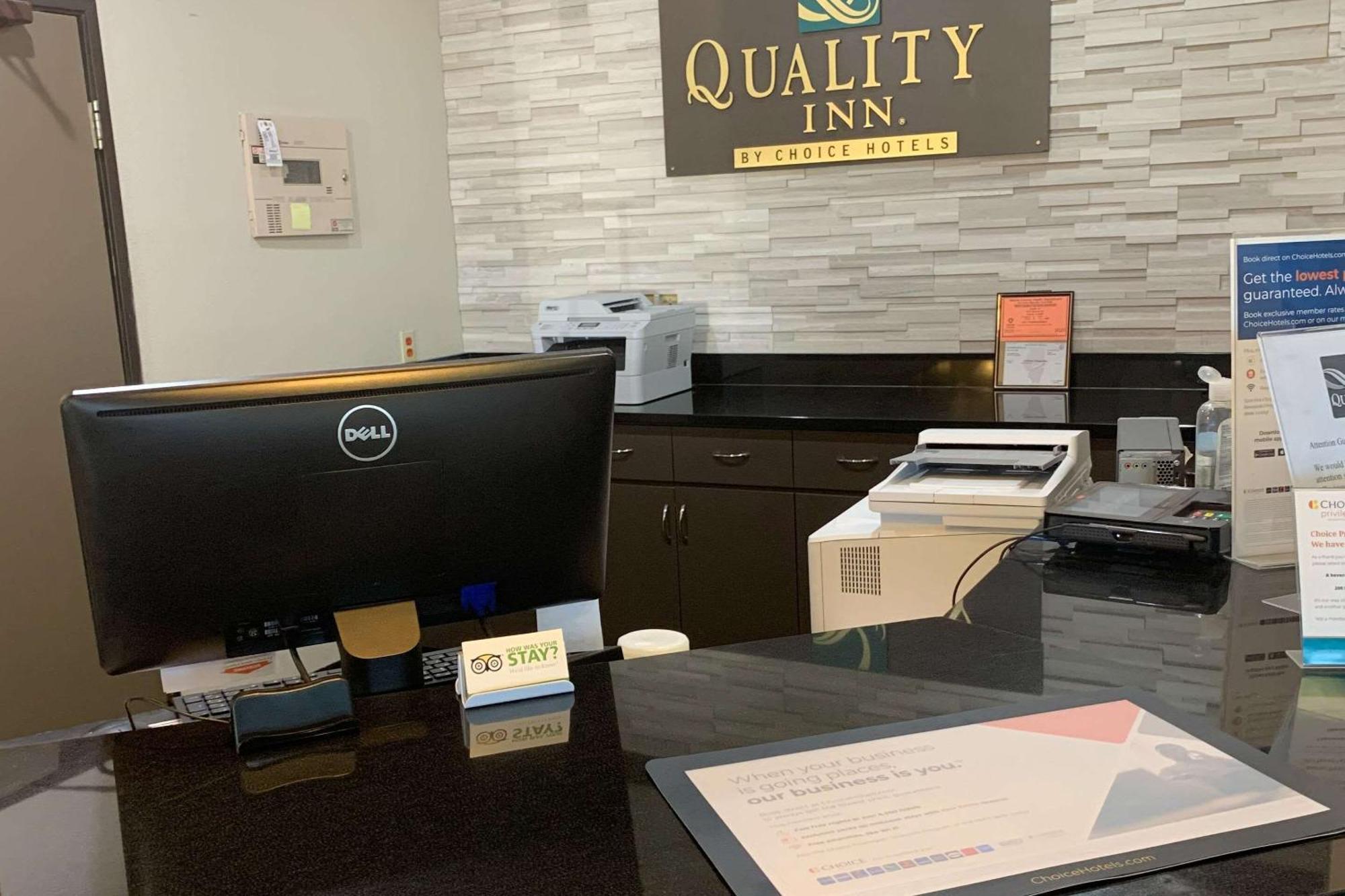 Inn Quality Near I-72 And Hwy 51